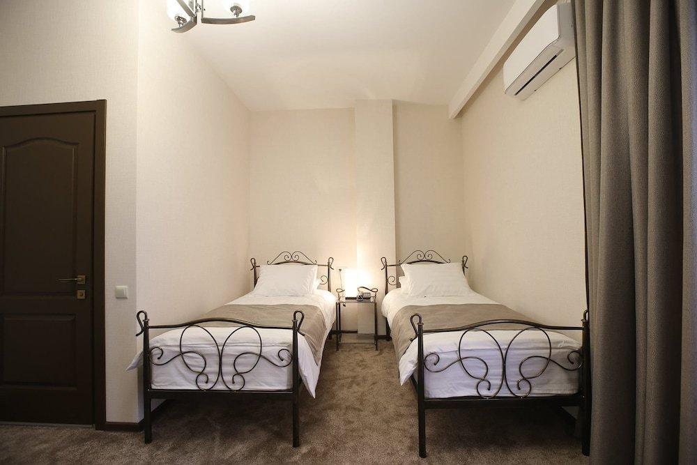 Hotel Golden Nugget Tbilisi Exterior foto