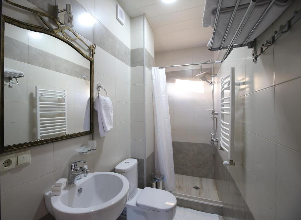 Hotel Golden Nugget Tbilisi Exterior foto