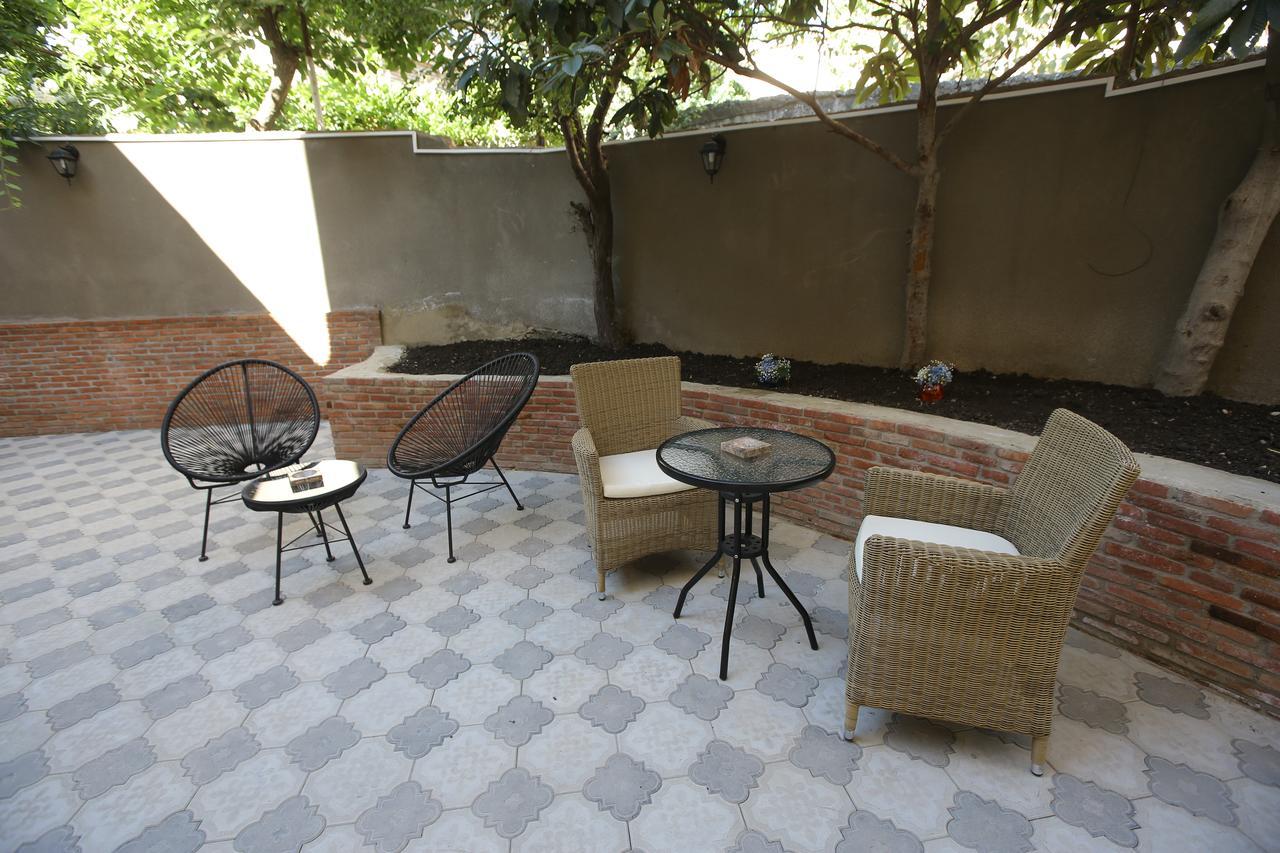 Hotel Golden Nugget Tbilisi Exterior foto